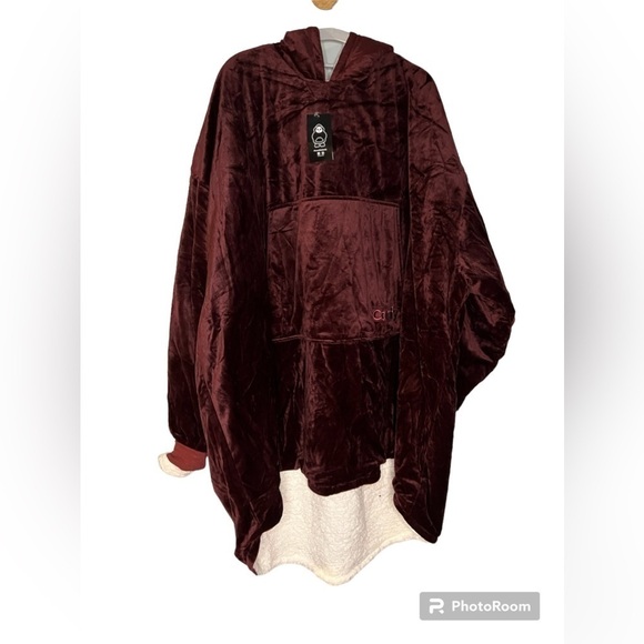 NWT The Comfy maroon Sherpa lined wearable fleece soft blanket burgandy hoodie - Picture 1 of 5
